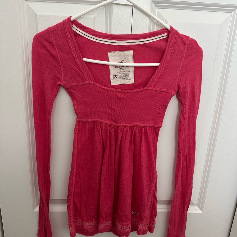 Y2K VERY RARE VINTAGE Hollister Women's Vibrant Pink Babydoll Long Sleeve Tee